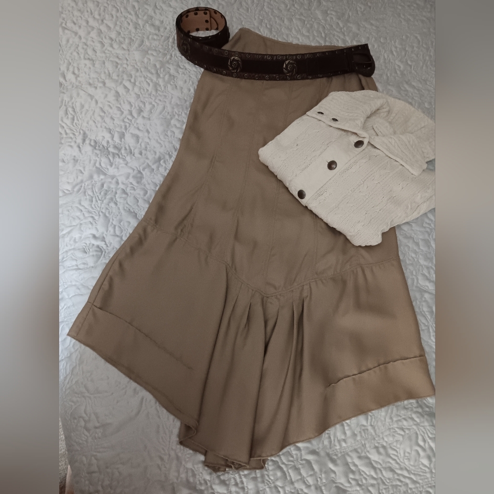 Chic Designer Beige Women's Maxi Skirt